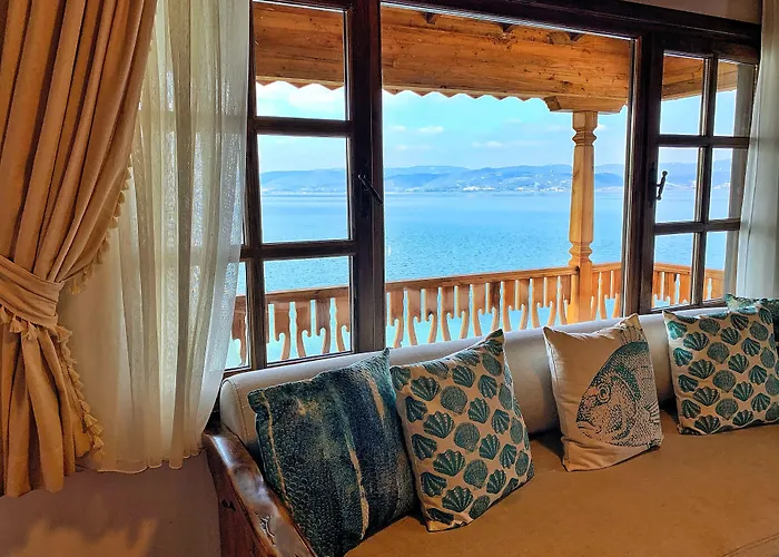 Sasa Harmanlik فندق